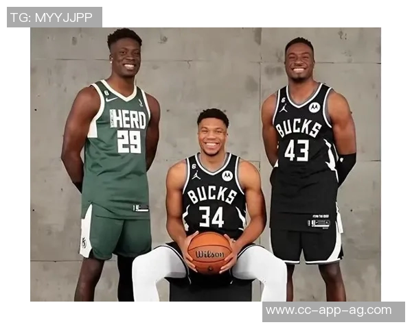 雄鹿队迎来历史时刻字母哥五弟亚历克斯签约双向合同