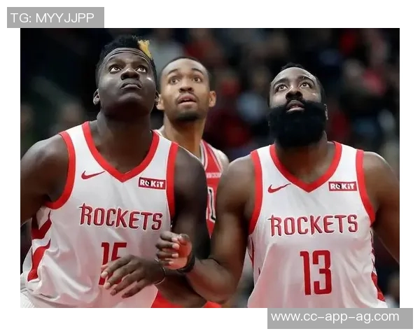 逆境中詹姆斯独揽36分队友失常卡佩拉拼尽全力保住最后尊严